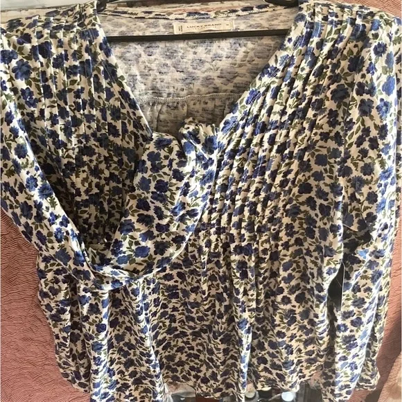 - nWT! Lucky top size med - Picture 3 of 8